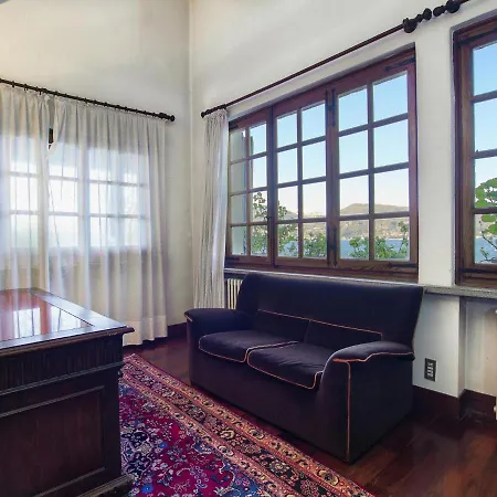 Villa Cinderella 7 Bedrooms 13 Pax Ispra