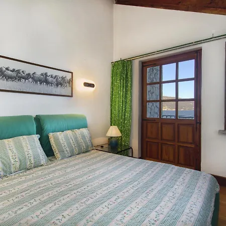 Villa Cinderella 7 Bedrooms 13 Pax Ispra